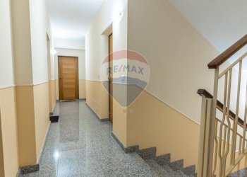 Hall / corridoio - Appartamento via Delle Formaci
 
13, Giardini-Naxos - foto 34
