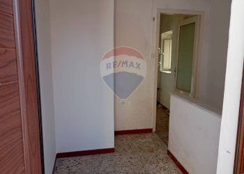 Hall / corridoio - Casa indipendente via Biondi
 
23, Maletto - foto 9