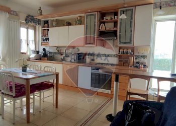 Cucina - Attico VIA LARGO TICINO
 
10/12, Caltagirone - foto 1