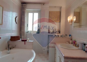 Bagno - Attico VIA LARGO TICINO
 
10/12, Caltagirone - foto 20