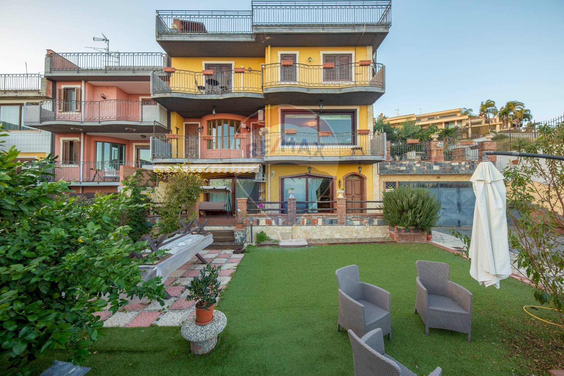 Casa all\'aperto - Terraced Villa Via Vampolieri
 
37, Aci Castello - photo 1