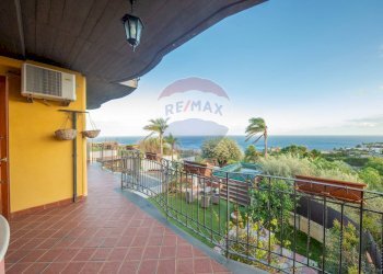 Balcone - Villa a Schiera Via Vampolieri
 
37, Aci Castello - foto 28