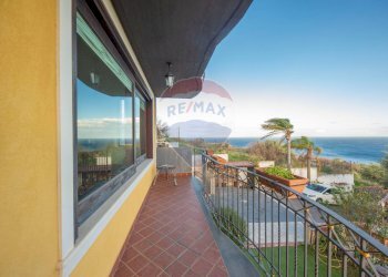 Balcone - Villa a Schiera Via Vampolieri
 
37, Aci Castello - foto 30