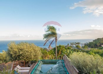 Vista dell\'acqua - Villa a Schiera Via Vampolieri
 
37, Aci Castello - foto 36