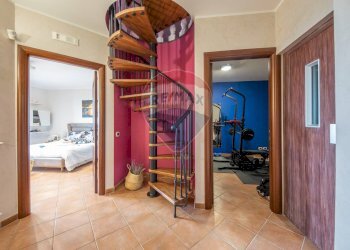 Scale - Villa a Schiera Via Vampolieri
 
37, Aci Castello - foto 45