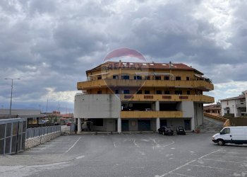 Edificio all\'aperto - Quadrilocale strada comunale santa lucia
 
9/A, Messina - foto 21