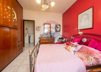 Camera / camera da letto - Trilocale piazza dante alighieri
 
06, Mascalucia - foto 8