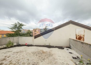 Terrazza - Trilocale piazza dante alighieri
 
06, Mascalucia - foto 24