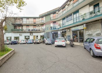 Edificio all\'aperto - Trilocale piazza dante alighieri
 
06, Mascalucia - foto 26