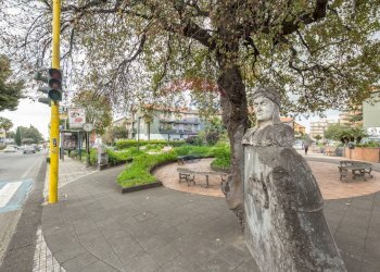 Edificio all\'aperto - Trilocale piazza dante alighieri
 
06, Mascalucia - foto 28