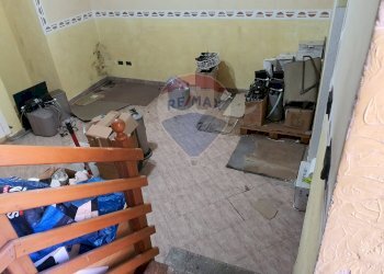 Scale - Appartamento VIA VENEZIA
 
3, Furci Siculo - foto 12