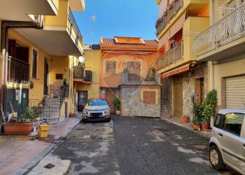 Edificio all\'aperto - Appartamento VIA VENEZIA
 
5, Furci Siculo - foto 2