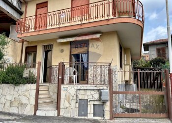 Casa all\'aperto - Casa semi indipendente via sant'andrea
 
51, Trecastagni - foto 2