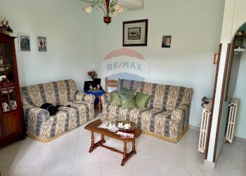 Soggiorno - Casa semi indipendente via sant'andrea
 
51, Trecastagni - foto 3