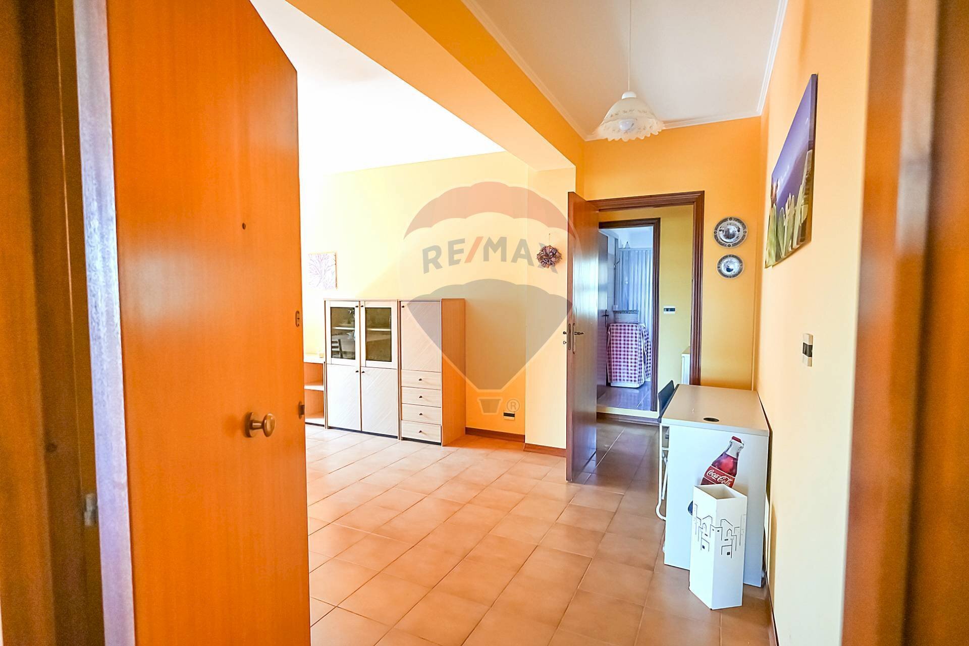 Hall / corridoio - Two-room apartment via Ruggero Leoncavallo
 
8, Taormina - photo 3