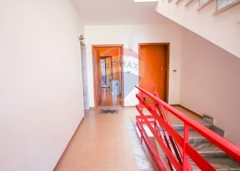 Hall / corridoio - Bilocale via Ruggero Leoncavallo
 
8, Taormina - foto 12