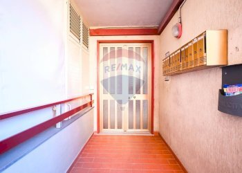 Hall / corridoio - Bilocale via Ruggero Leoncavallo
 
8, Taormina - foto 16