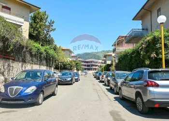 Edificio all\'aperto - Bilocale via Ruggero Leoncavallo
 
8, Taormina - foto 19