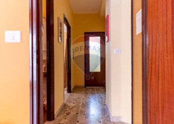 Hall / corridoio - Quadrilocale via ISONZO
 
30, Francavilla di Sicilia - foto 13