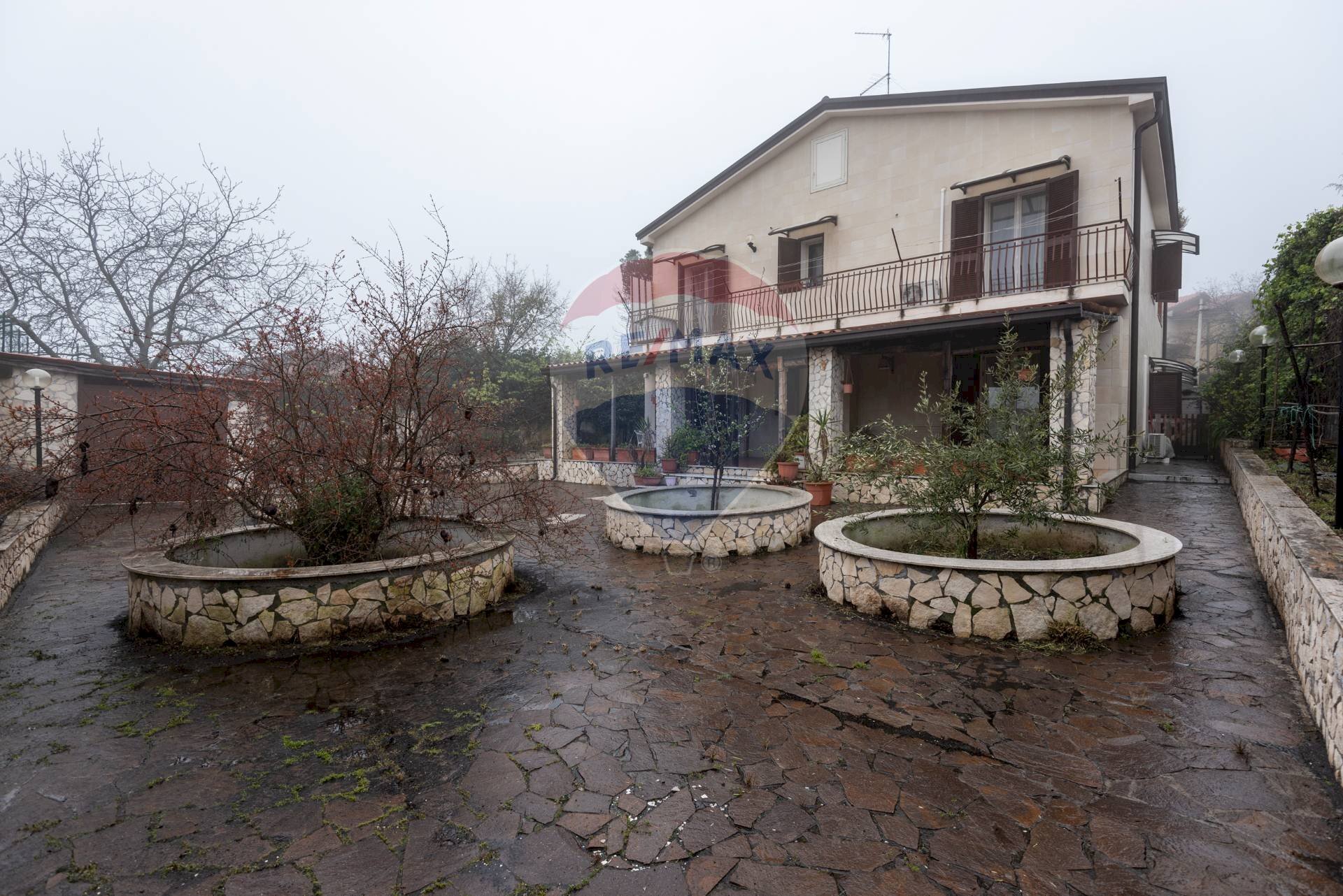 Casa all\'aperto - Villa Via Rosario Livatino
 
4, Pedara - photo 1