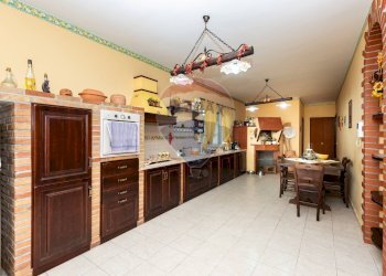 Cucina - Villa Via Rosario Livatino
 
4, Pedara - foto 5
