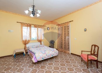 Camera / camera da letto - Villa Via Rosario Livatino
 
4, Pedara - foto 24