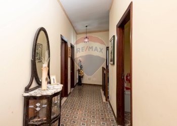 Hall / corridoio - Villa Via Rosario Livatino
 
4, Pedara - foto 27