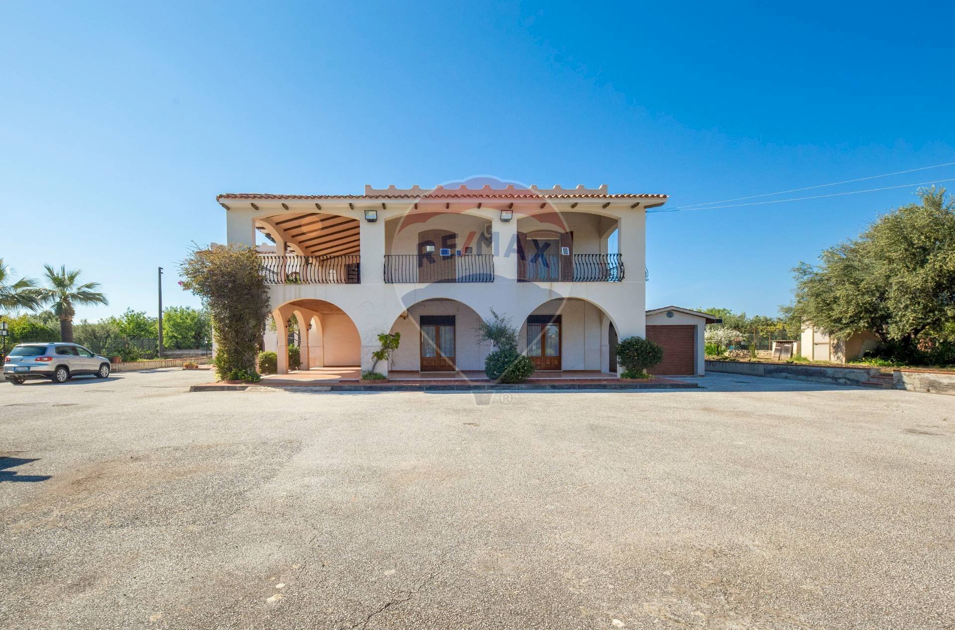 Casa all\'aperto - Villa via Adda
 
3, Augusta - foto 2