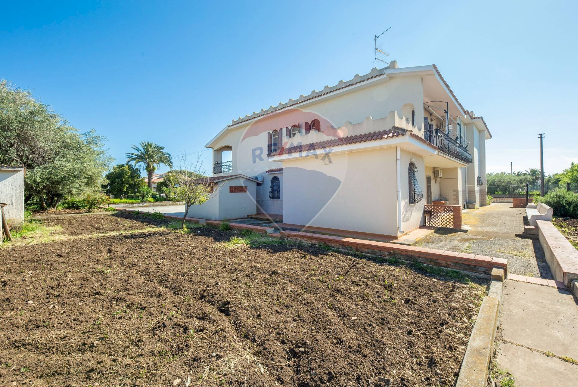 Casa all\'aperto - Villa via Adda
 
3, Augusta - foto 3