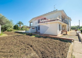 Casa all\'aperto - Villa via Adda
 
3, Augusta - foto 3