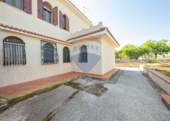 Casa all\'aperto - Villa via Adda
 
3, Augusta - foto 23