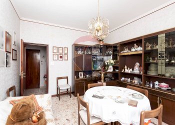 Sala da pranzo - Trilocale Via Vittorio Emanuele
 
51, Gravina di Catania - foto 12