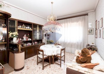 Sala da pranzo - Trilocale Via Vittorio Emanuele
 
51, Gravina di Catania - foto 13