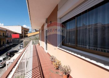 Balcone - Trilocale Via Vittorio Emanuele
 
51, Gravina di Catania - foto 24