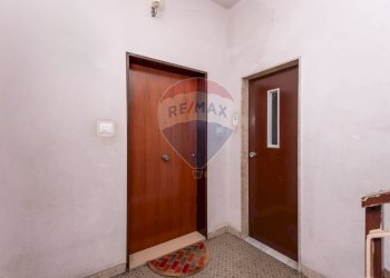 Hall / corridoio - Trilocale Via Vittorio Emanuele
 
51, Gravina di Catania - foto 30