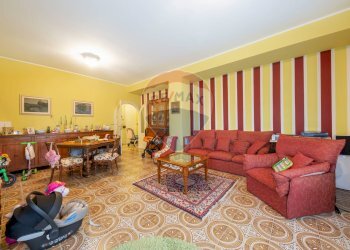 Sala da pranzo - Appartamento Via agostino De Cosmi
 
5, Catania - foto 2