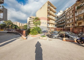 Edificio all\'aperto - Appartamento Via agostino De Cosmi
 
5, Catania - foto 30