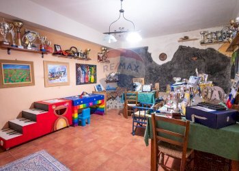 Sala da pranzo - Villa provinciale 25 Km 9, Mandanici - foto 75