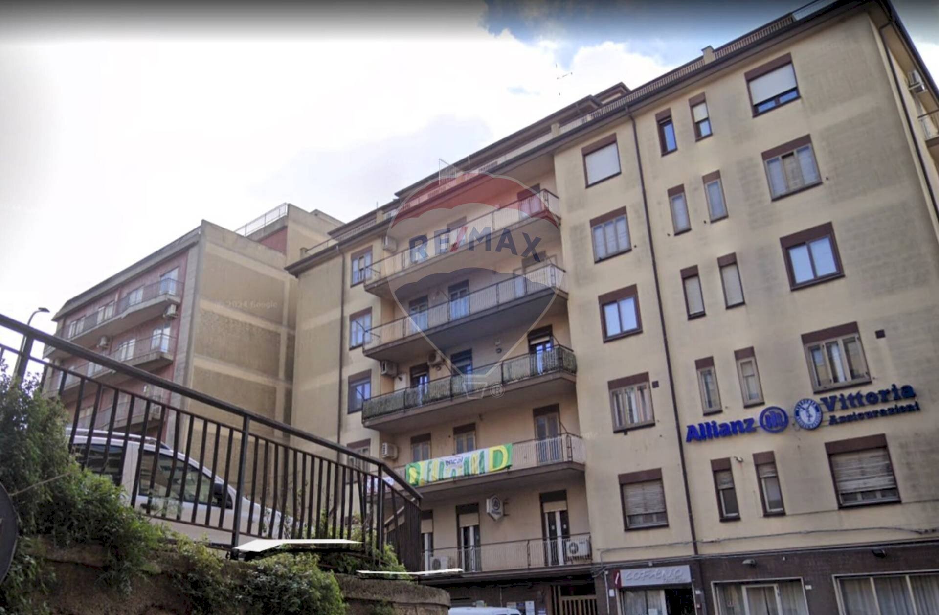 Edificio all\'aperto - Appartamento Via Libertà
 
93, Enna - foto 1
