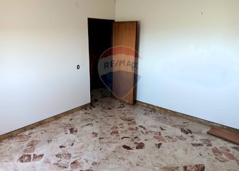 Stanza vuota - Appartamento Via Libertà
 
93, Enna - foto 6