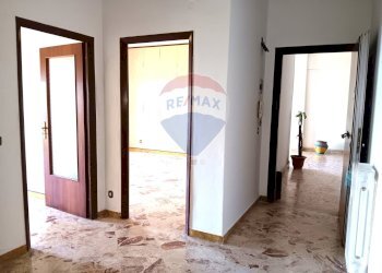 Hall / corridoio - Appartamento Via Libertà
 
93, Enna - foto 16