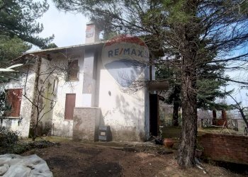 Casa all\'aperto - Casa indipendente Contrada Petto Petraro
 
SNC, Linguaglossa - foto 47