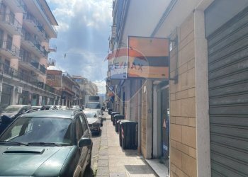 Edificio all\'aperto - Negozio via Gioberti
 
56, Giarre - foto 2