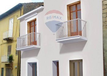 Casa all\'aperto - Casa semi indipendente via Roma
 
101, Solopaca - foto 2