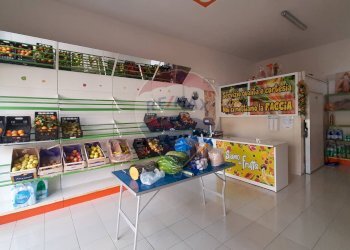 Camera / camera da letto - Locale Commerciale Via Pietro Micca
 
13, Caserta - foto 3