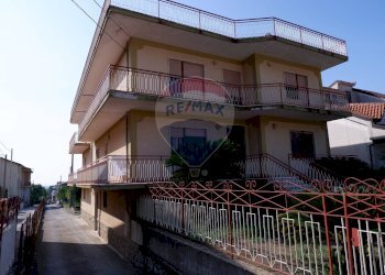 Edificio all\'aperto - Casa indipendente Via Armando Diaz
 
27, Bellona - foto 1