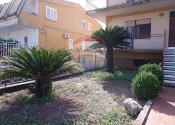 Edificio all\'aperto - Casa indipendente Via Armando Diaz
 
27, Bellona - foto 9