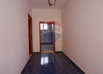 Hall / corridoio - Casa indipendente Via Armando Diaz
 
27, Bellona - foto 15