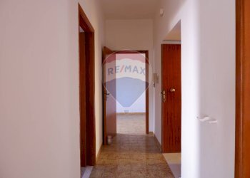 Hall / corridoio - Casa indipendente Via Armando Diaz
 
27, Bellona - foto 33