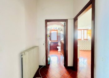 Hall / corridoio - Quadrilocale Corso Umberto I
 
373, Alvignano - foto 18